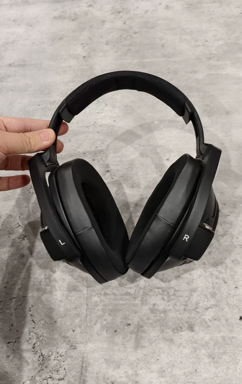 Sennheiser HD 820 actual unit photo 5