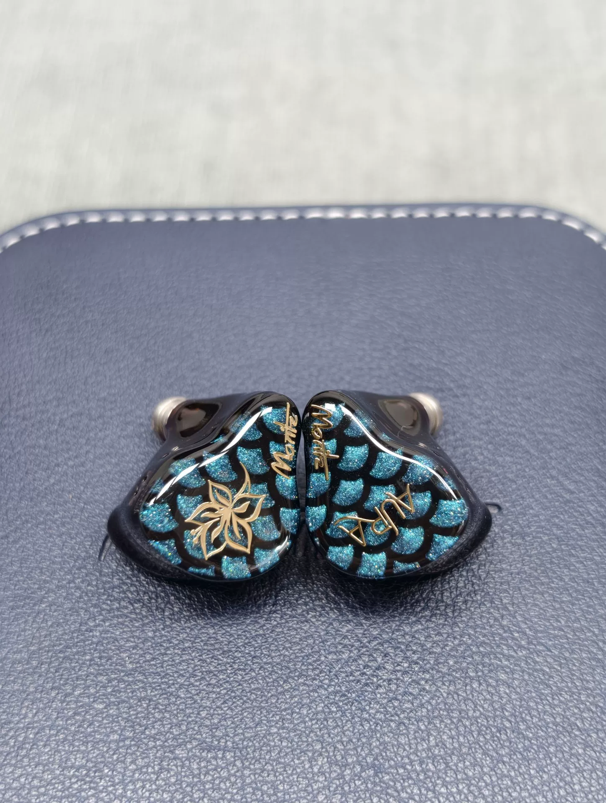 Moritz AURA pre-owned — actual item photo 1 of 6