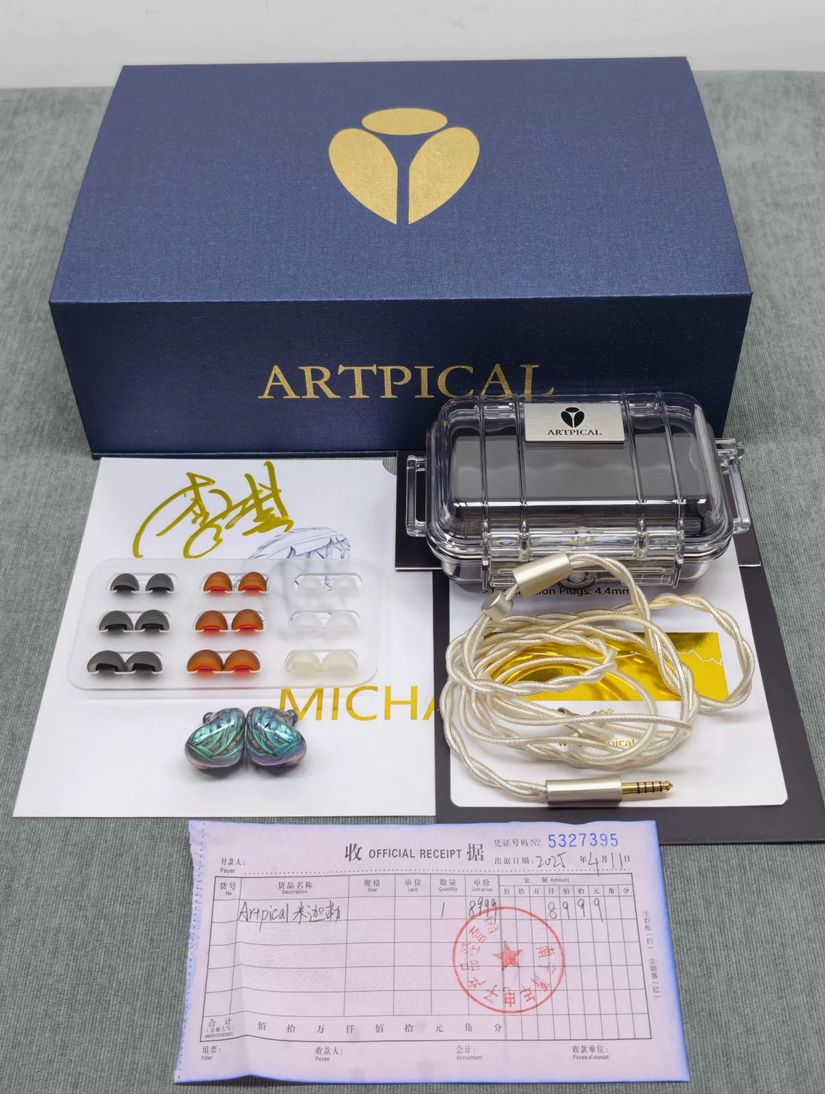ARTPICAL Michael pre-owned — actual item photo 5 of 5