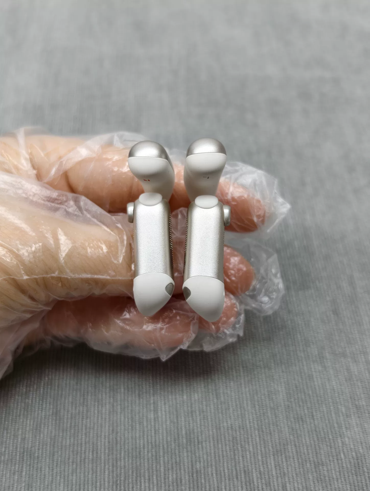 SHOKZ OpenFit Pro pre-owned — actual item photo 4 of 4