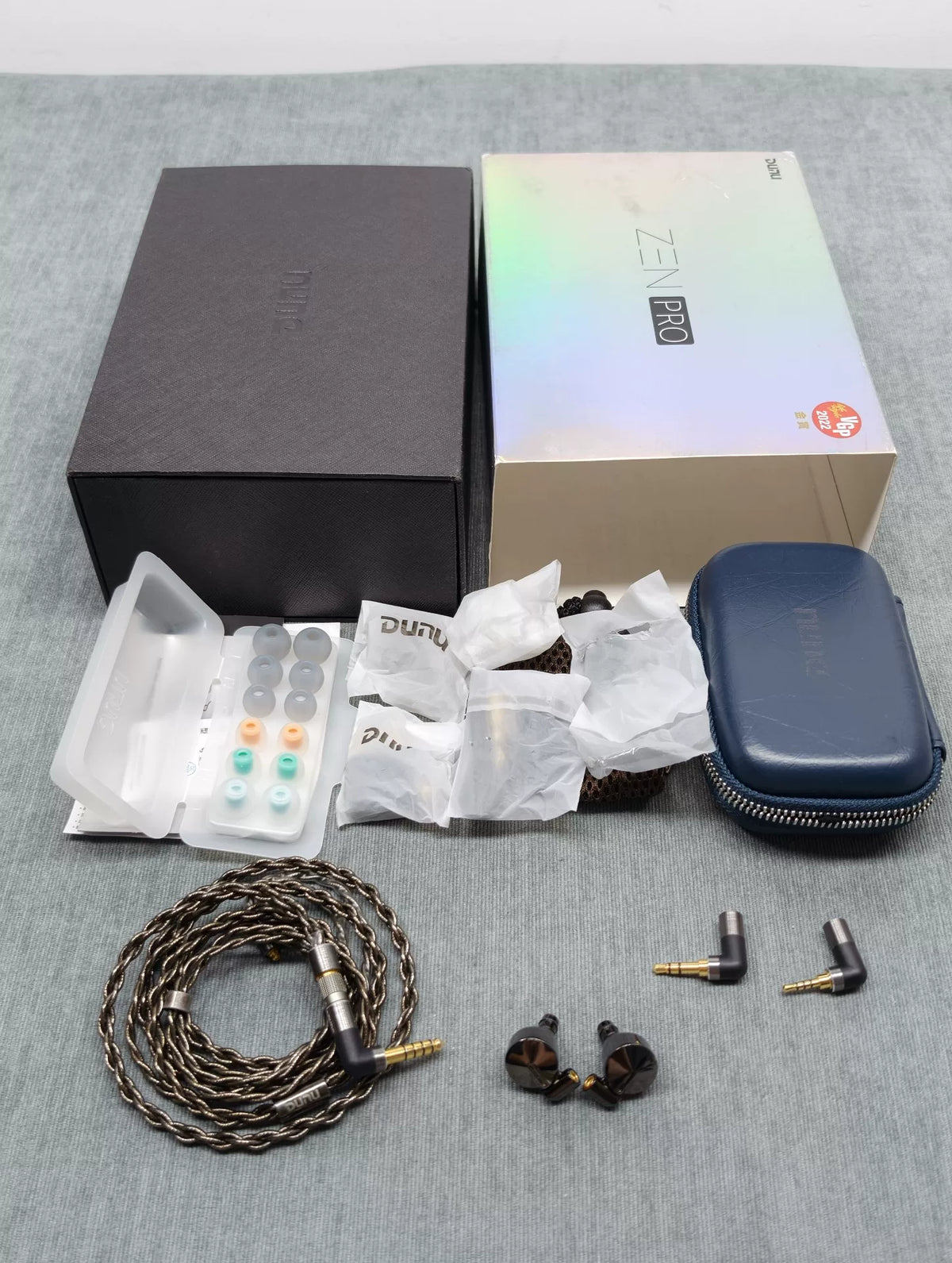 DUNU Zen Pro 2025 actual item photo 1