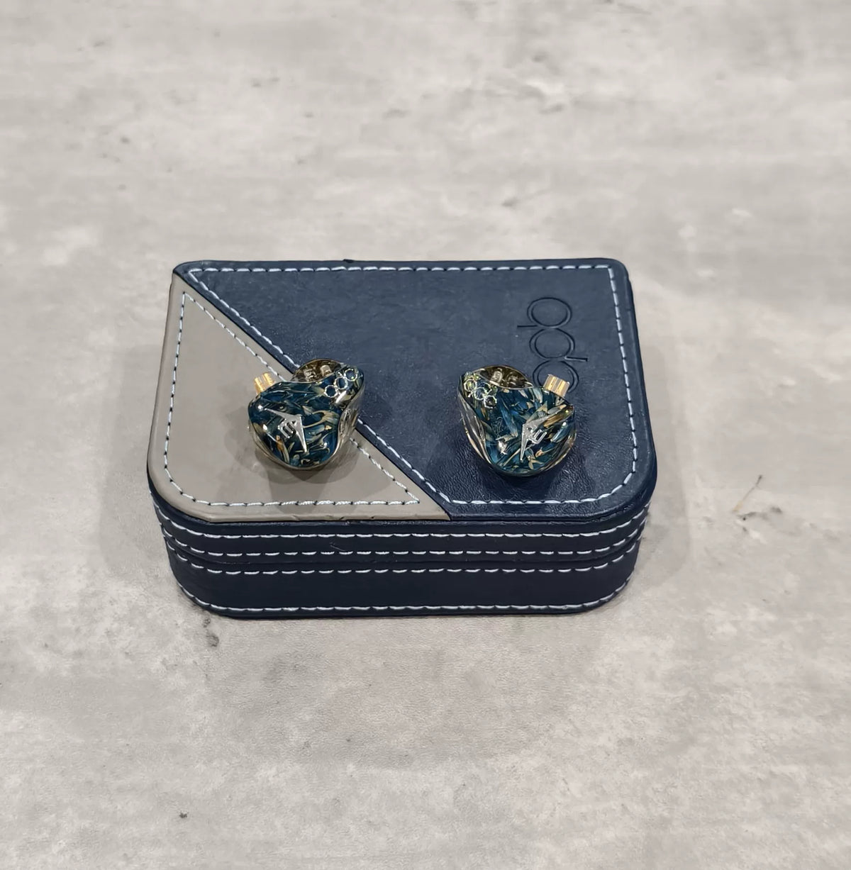 Actual-item photo 02
