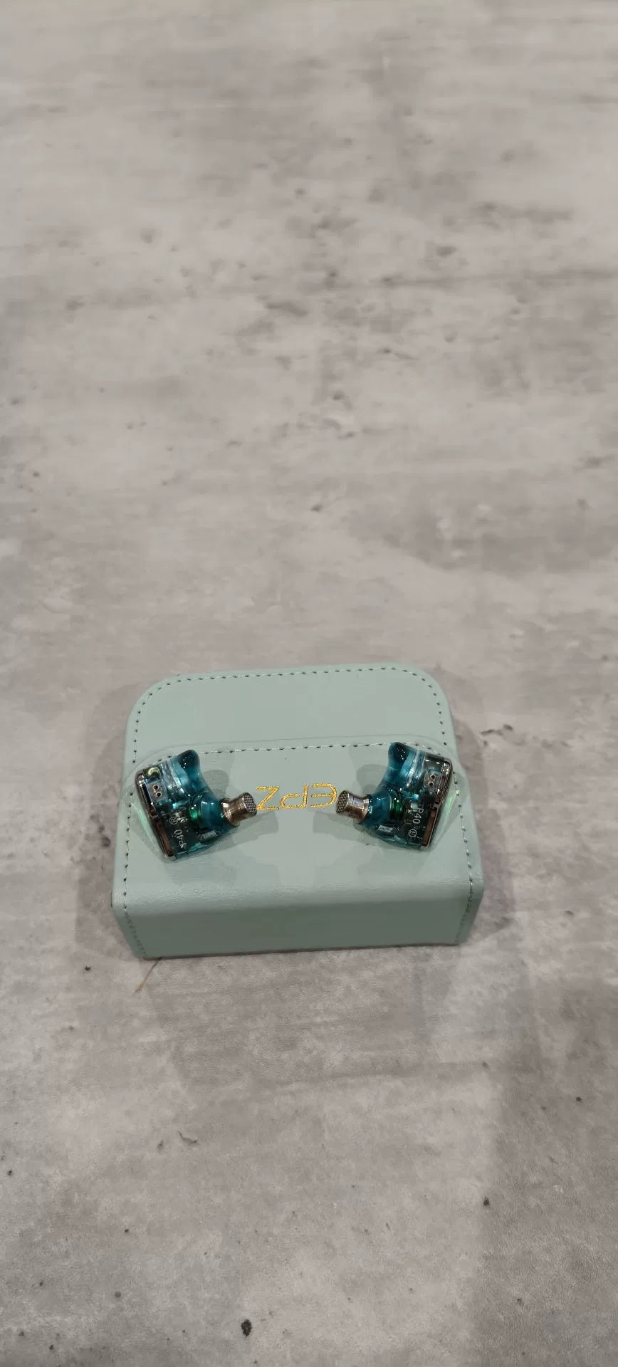 Actual-item photo 02